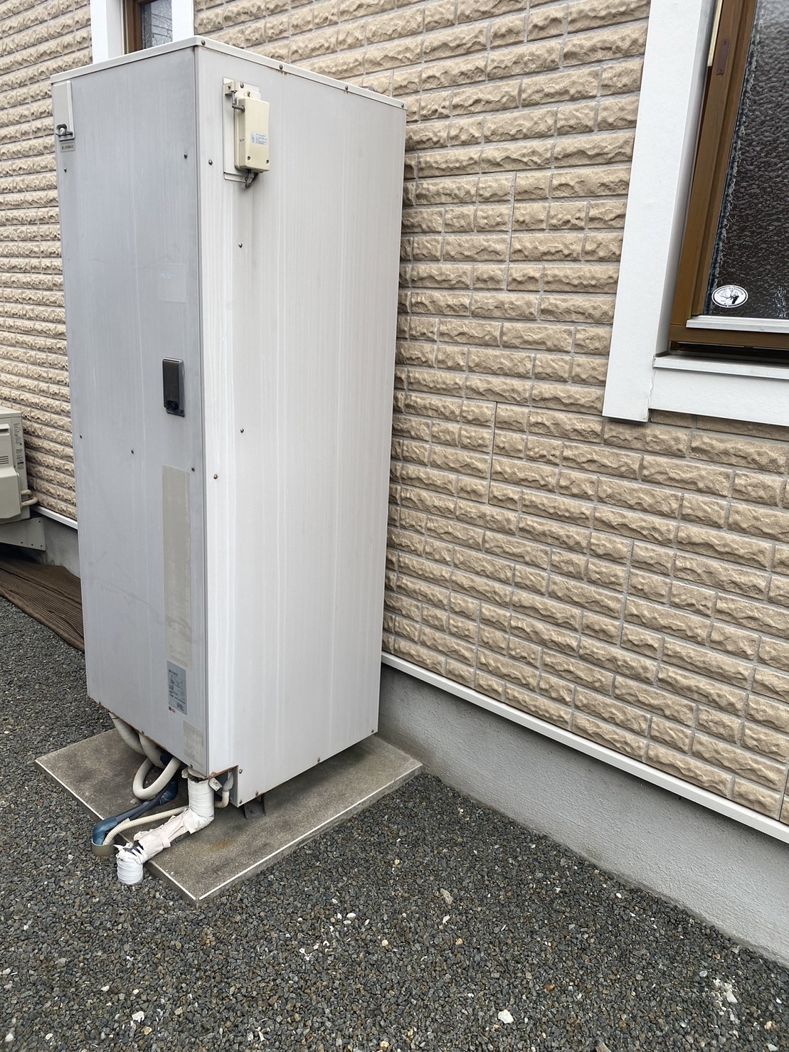 姫路市20230214B電気温水器からエコキュート取り替え工事