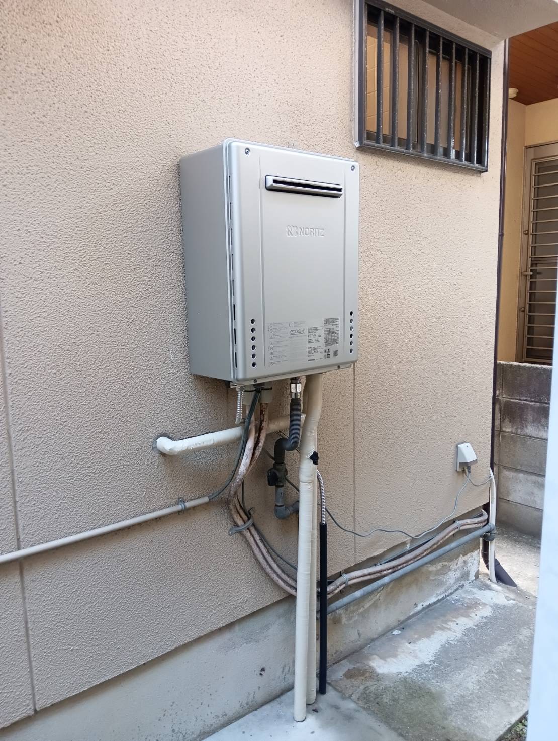 【施工事例】ガス給湯器交換工事（エコジョーズでガス代削減）20260413A